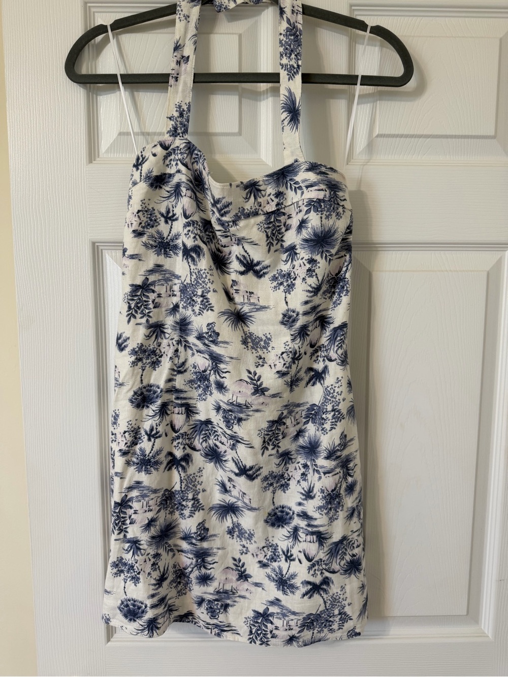 Abercrombie & Fitch blue and white botanical print mini dress